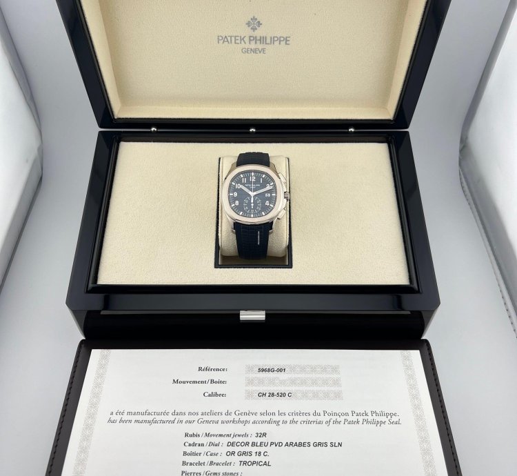 Patek Philippe Aquanaut 5968g-001 White Gold Blue Dial 2022