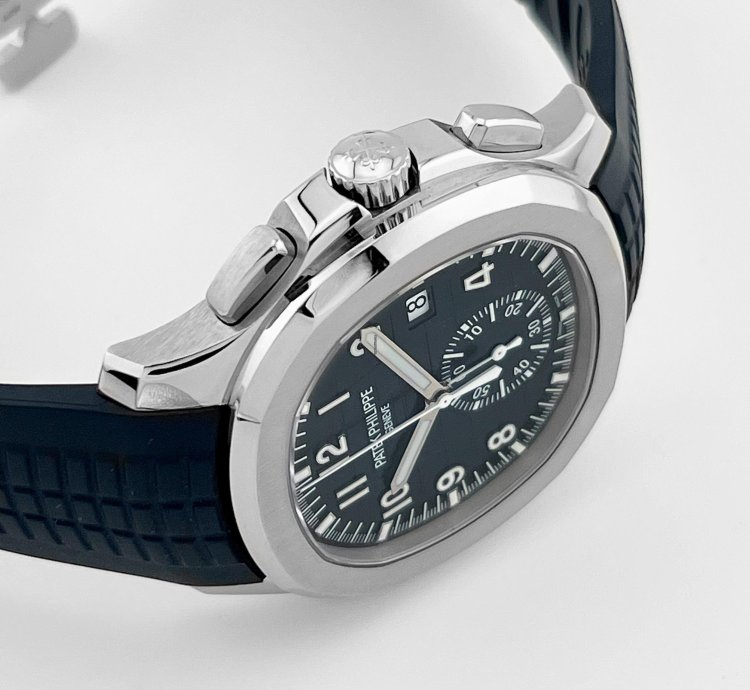 Patek Philippe Aquanaut 5968g-001 White Gold Blue Dial 2022