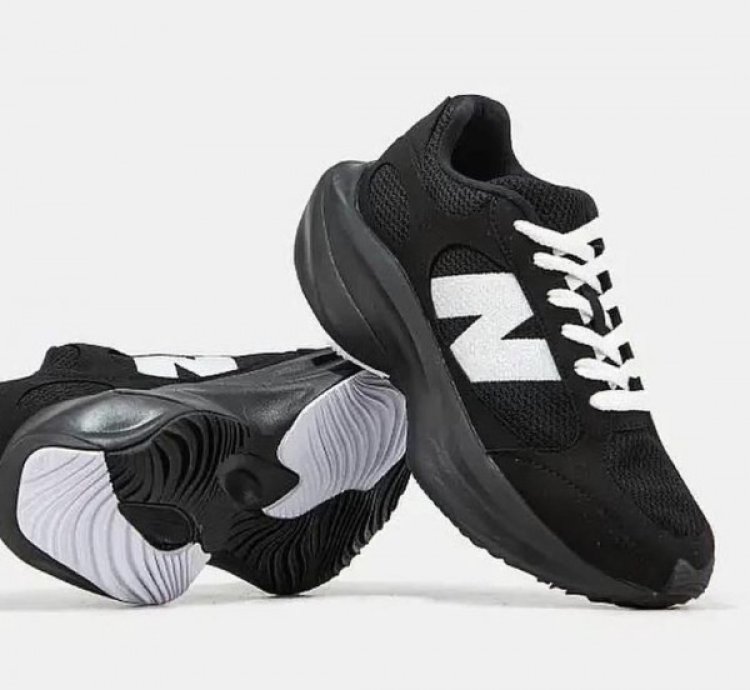 Newbalance Warped Runner Black White Running Shoes