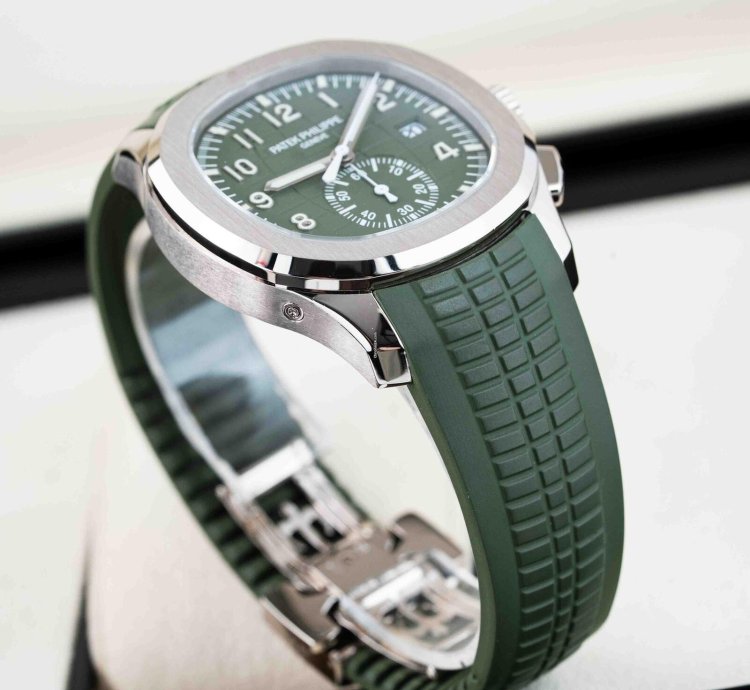 Patek Philippe Aquanaut 5968g-010 - 2021