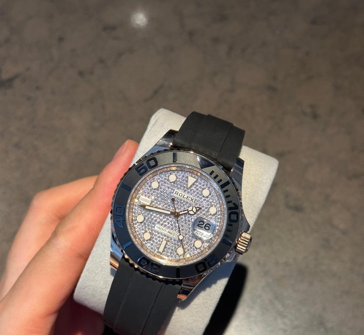 Rolex Yacht-master 40 126655 Pave
