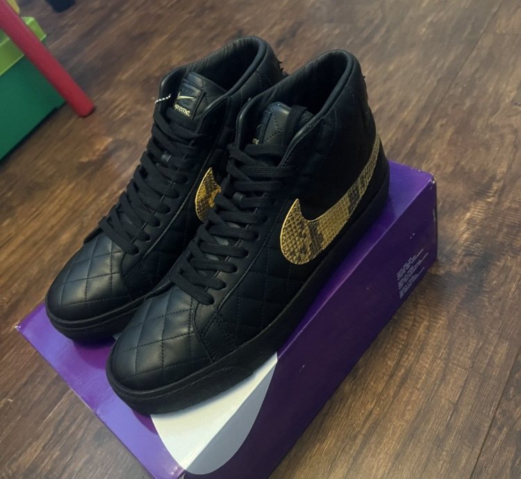 Supreme Nike Sb Blazer Mid Qs Black Size 10