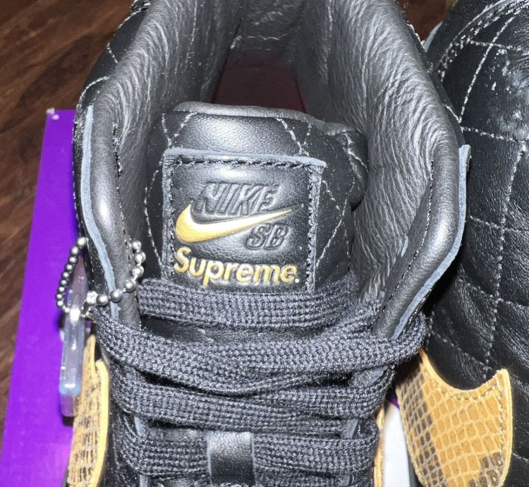 Supreme Nike Sb Blazer Mid Qs Black Size 10
