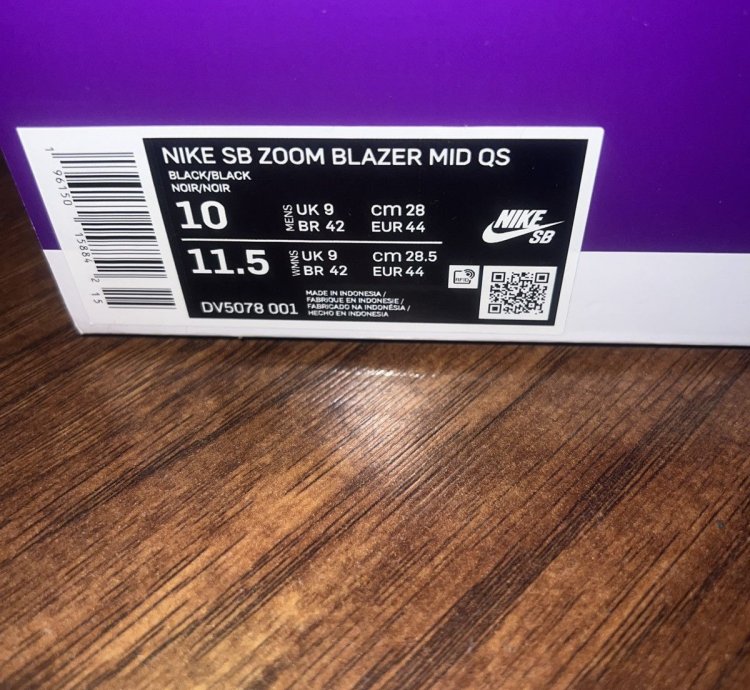 Supreme Nike Sb Blazer Mid Qs Black Size 10