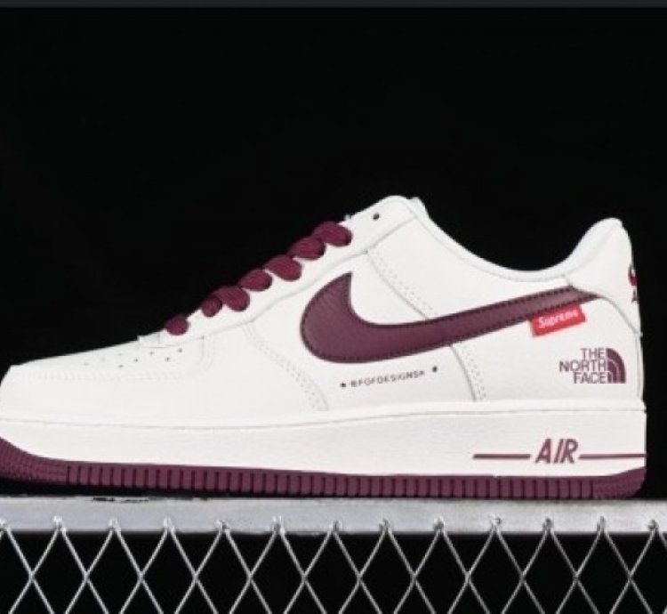 Nik E Air Force 1 07 Low White Dark Red X Supreme X North Fac E Sneakers