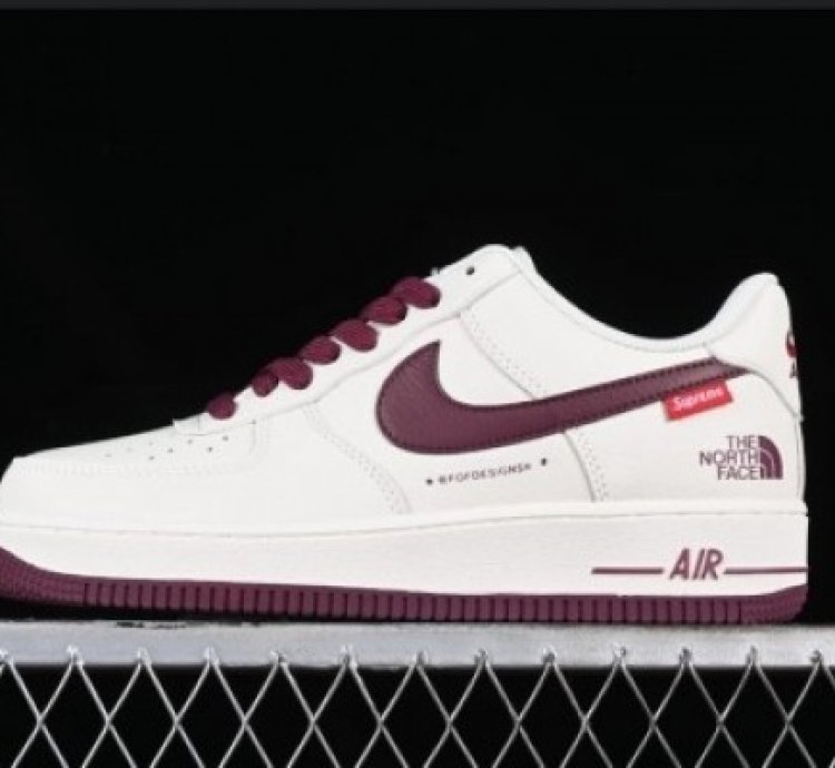 Nik E Air Force 1 07 Low White Dark Red X Supreme X North Fac E Sneakers