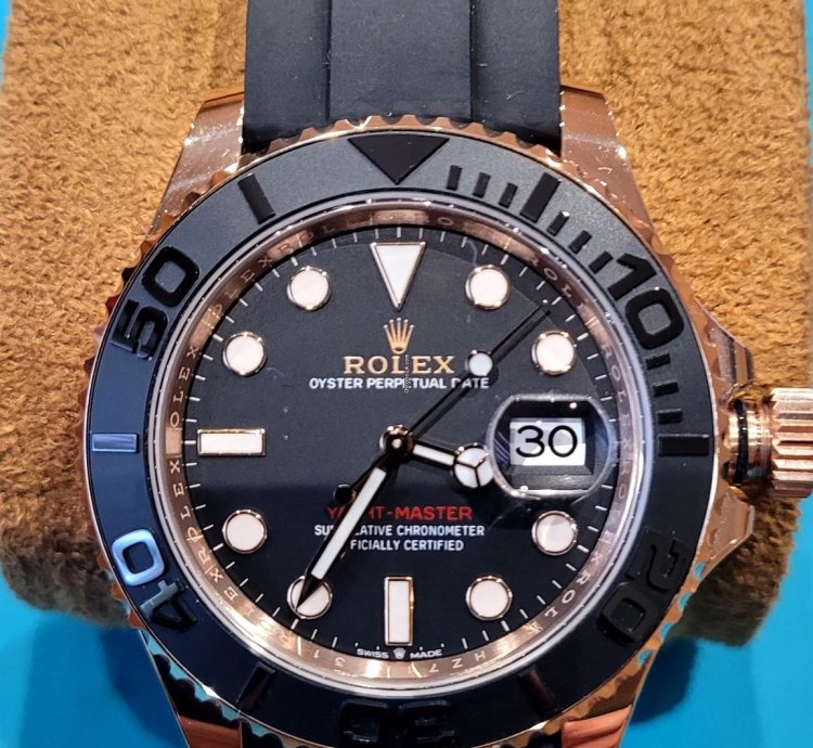 Rolex Yacht-master 40 2022 Model Unworn Full Set Including Uk Purchase Receipt
