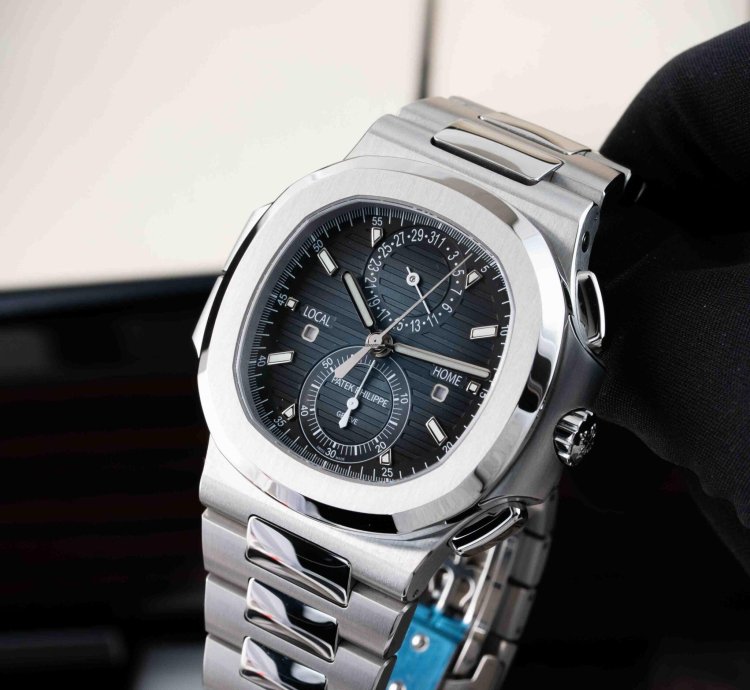 Patek Philippe Aquanaut 5990 1a-011