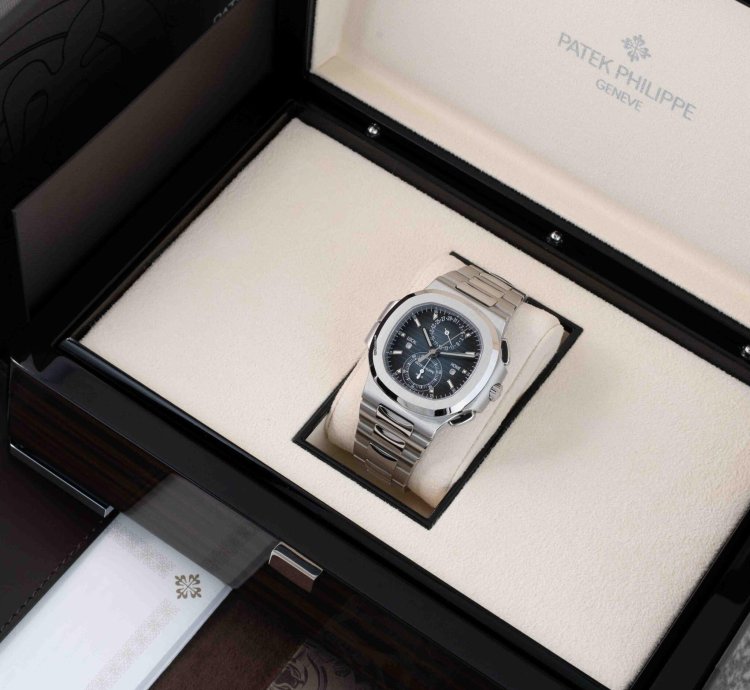 Patek Philippe Aquanaut 5990 1a-011