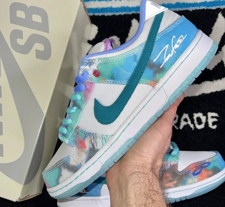 Nike Sb Dunk X Futura Laboratories bleached Aqua