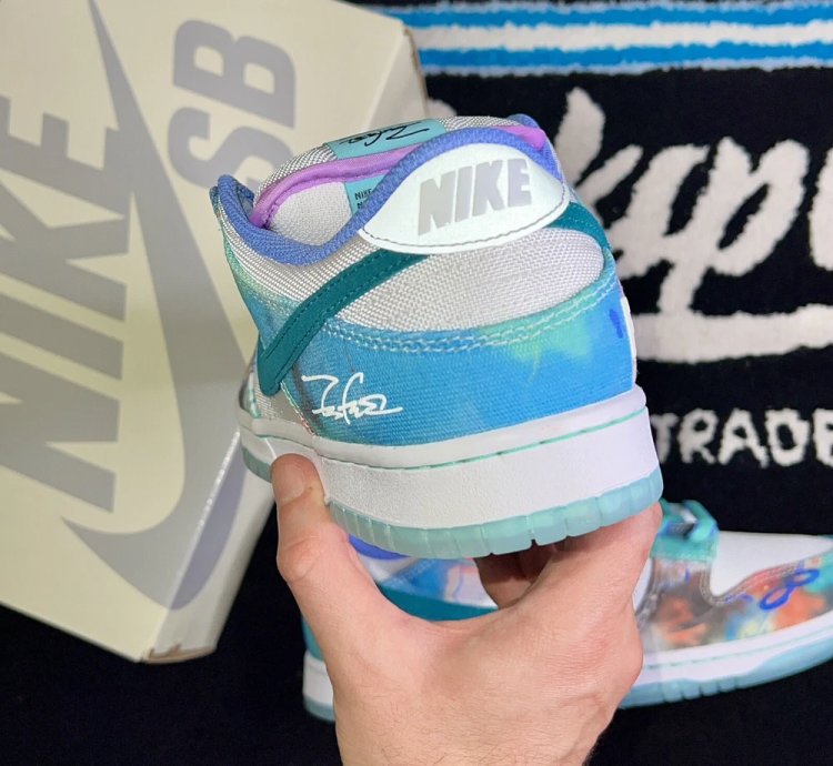Nike Sb Dunk X Futura Laboratories bleached Aqua