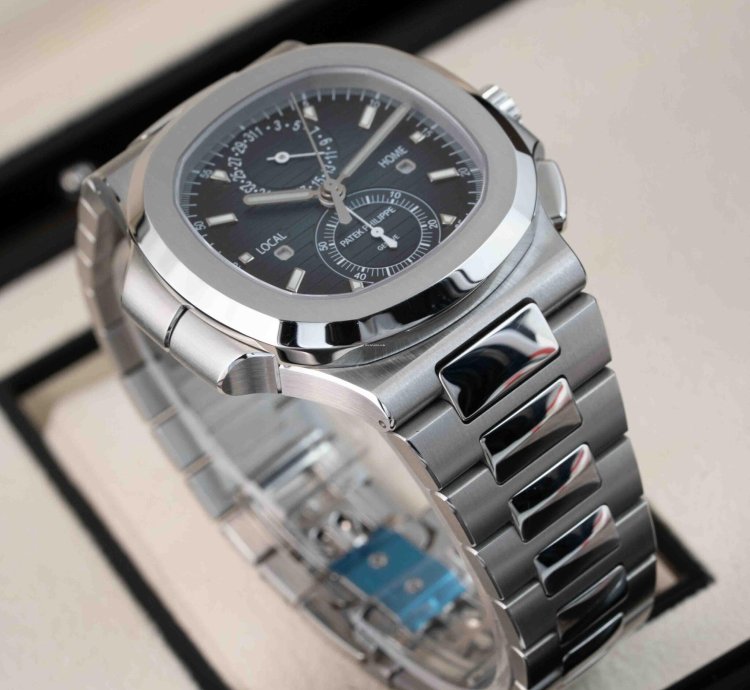 Patek Philippe Aquanaut 5990 1a-011