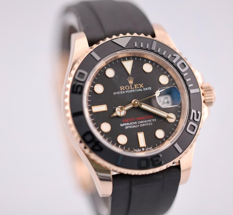 Rolex Yacht-master 40 2022 Rolex Rose Gold Oysterflex Yacht Master 40 126655
