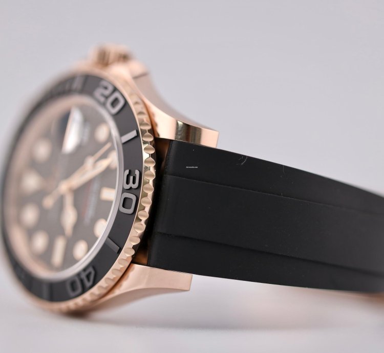 Rolex Yacht-master 40 2022 Rolex Rose Gold Oysterflex Yacht Master 40 126655