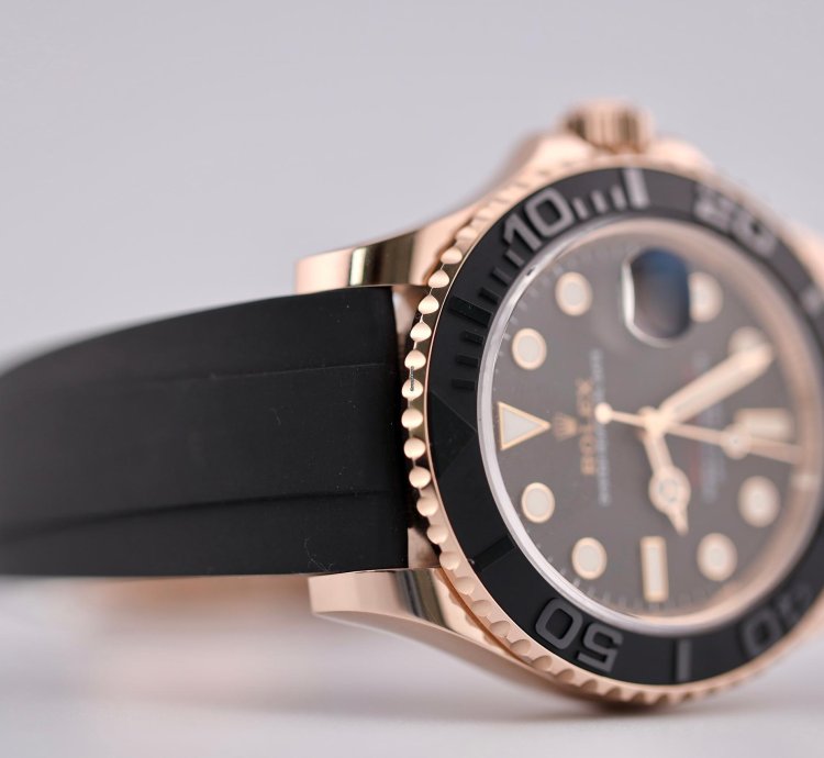 Rolex Yacht-master 40 2022 Rolex Rose Gold Oysterflex Yacht Master 40 126655