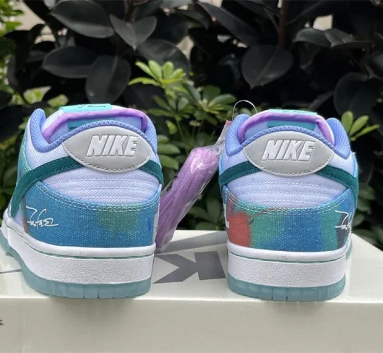 Nike Sb Dunk X Futura Laboratories bleached Aqua