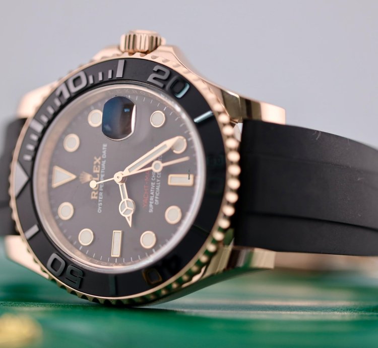 Rolex Yacht-master 40 2022 Rolex Rose Gold Oysterflex Yacht Master 40 126655