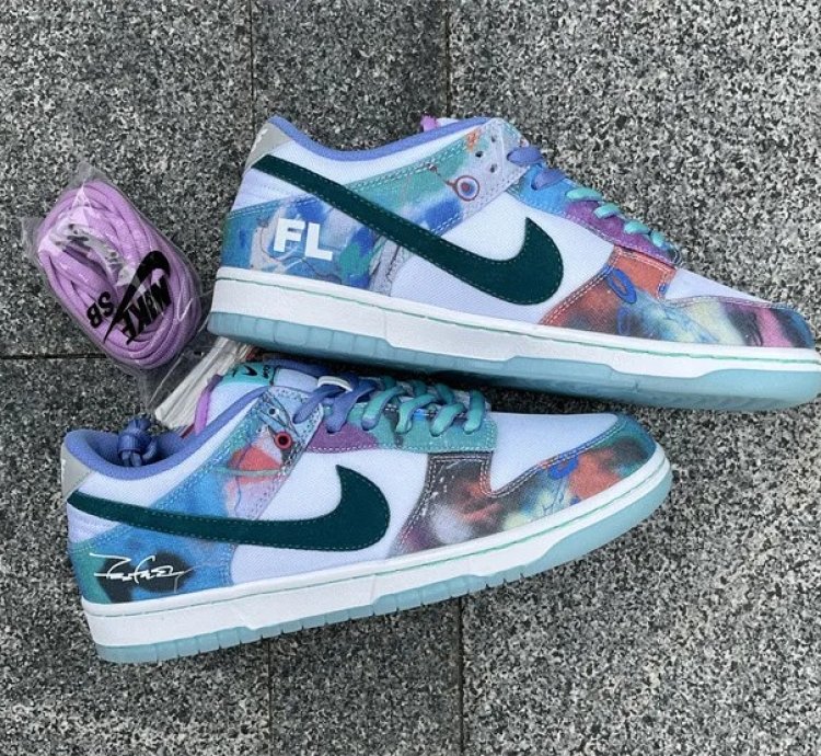 Nike Sb Dunk X Futura Laboratories bleached Aqua