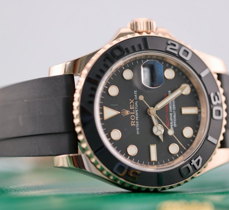 Rolex Yacht-master 40 2022 Rolex Rose Gold Oysterflex Yacht Master 40 126655