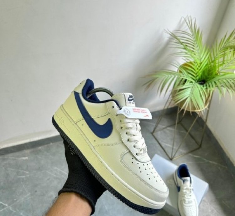 Nik E Air Force 1 Blanc Minuit Marine Sneakers