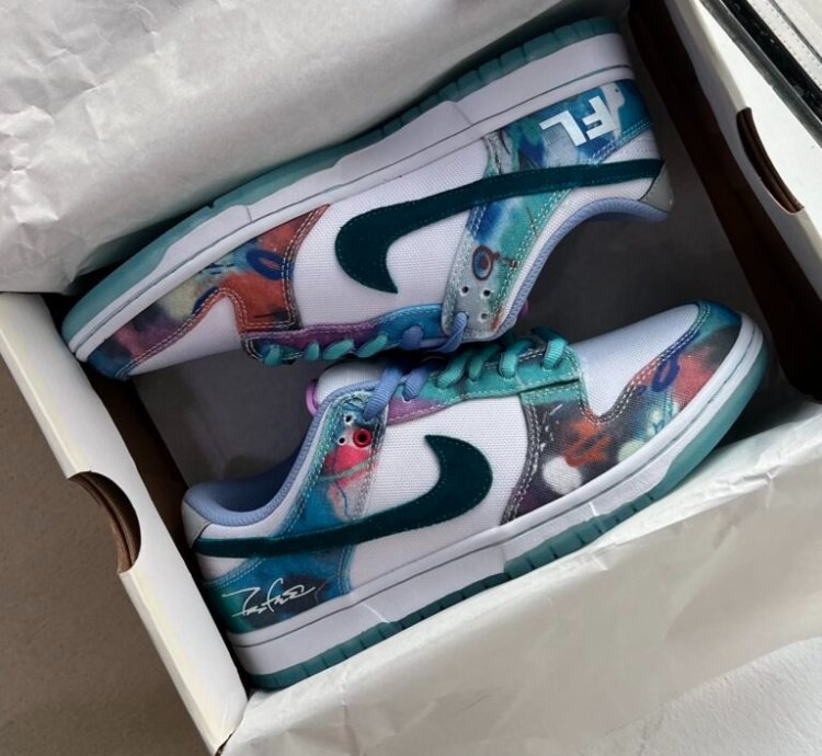 Nike Sb Dunk X Futura Laboratories bleached Aqua