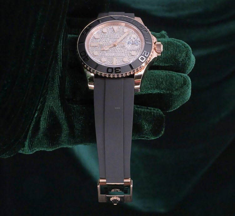 Rolex Yacht-master 40 2025 New Unworn Yacht Master Diamond Pave Dial Rose Gold Ceramic 126655-0005
