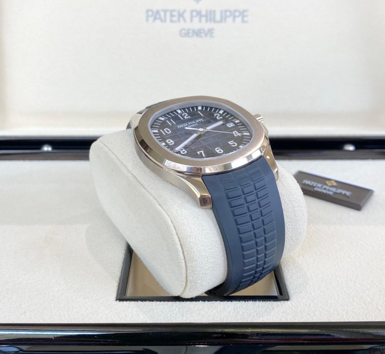 Patek Philippe Aquanaut Blue White Gold 2021 Full Set