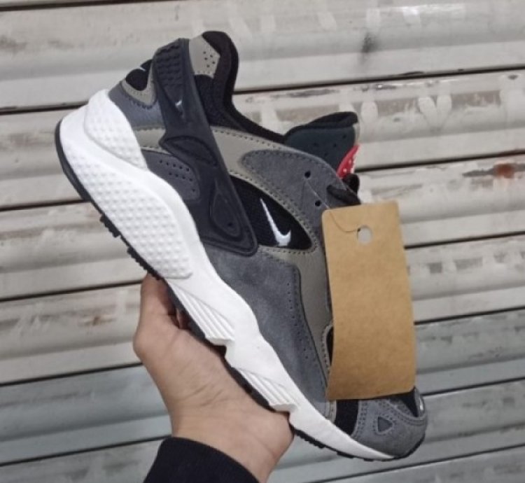 Nik E Air Huarache Runner Brown Running Shoes