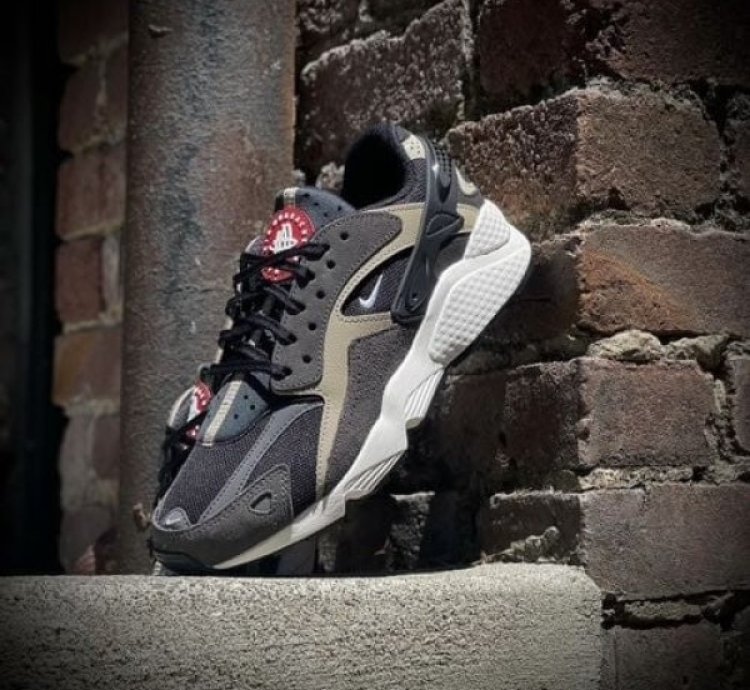 Nik E Air Huarache Runner Brown Running Shoes
