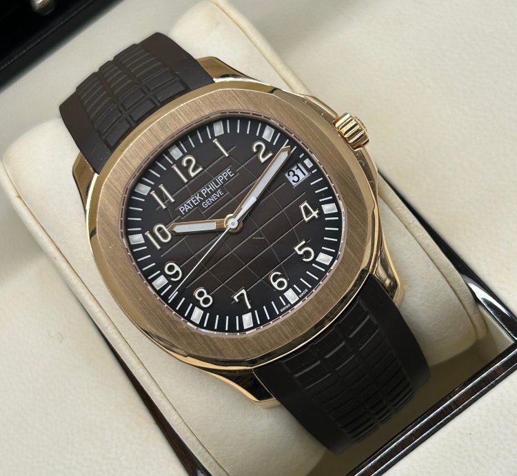 Patek Philippe Aquanaut Brown Dial - 18kt Rose Gold - Like New - Never Polished - Ref 5167r-001 - 2015