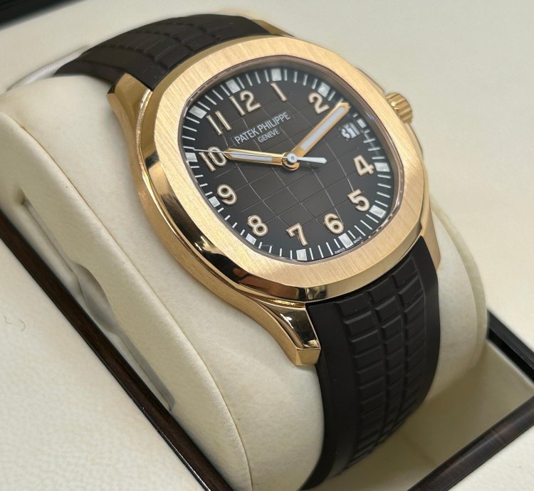 Patek Philippe Aquanaut Brown Dial - 18kt Rose Gold - Like New - Never Polished - Ref 5167r-001 - 2015