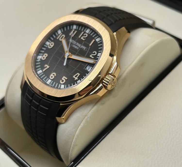 Patek Philippe Aquanaut Brown Dial - 18kt Rose Gold - Like New - Never Polished - Ref 5167r-001 - 2015