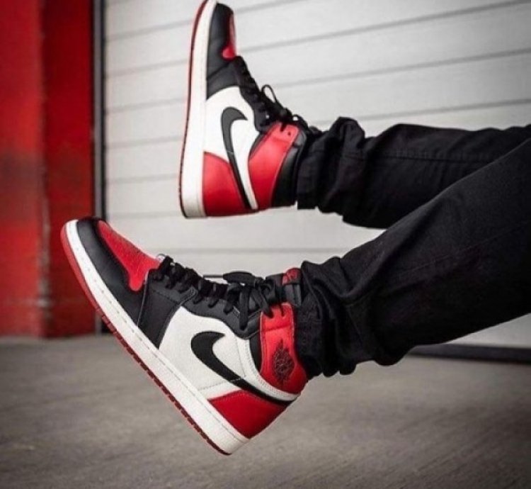 Nik E Air Jordan 1 Bred Toe Leather Basketball Sneakers Semi Ua