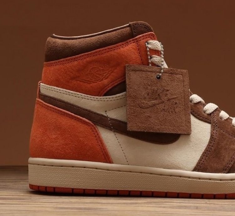 Nik E Air Jordan 1 High Basketball Sneakers