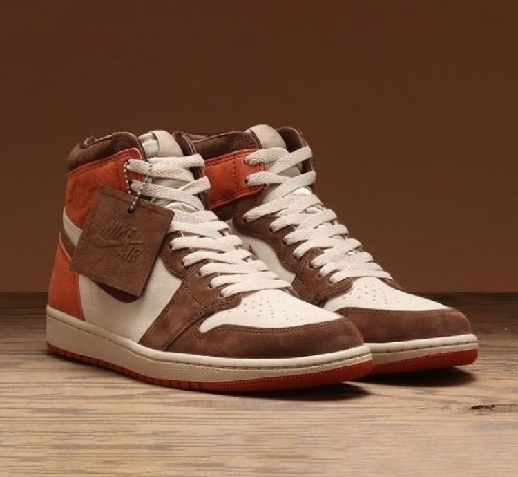 Nik E Air Jordan 1 High Basketball Sneakers