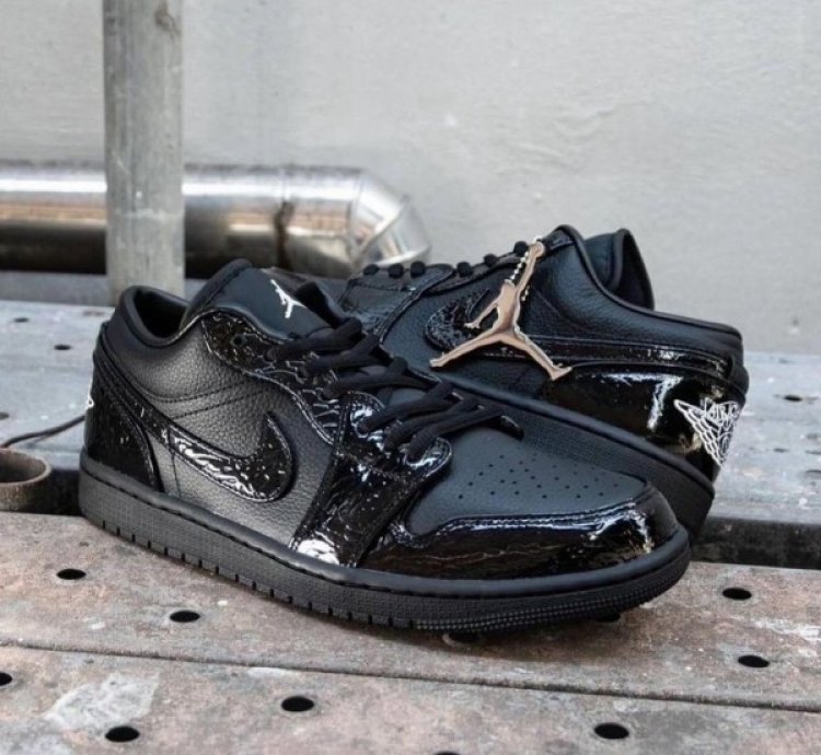Nik E Air Jordan 1 Low Black Croc Basketball Sneakers