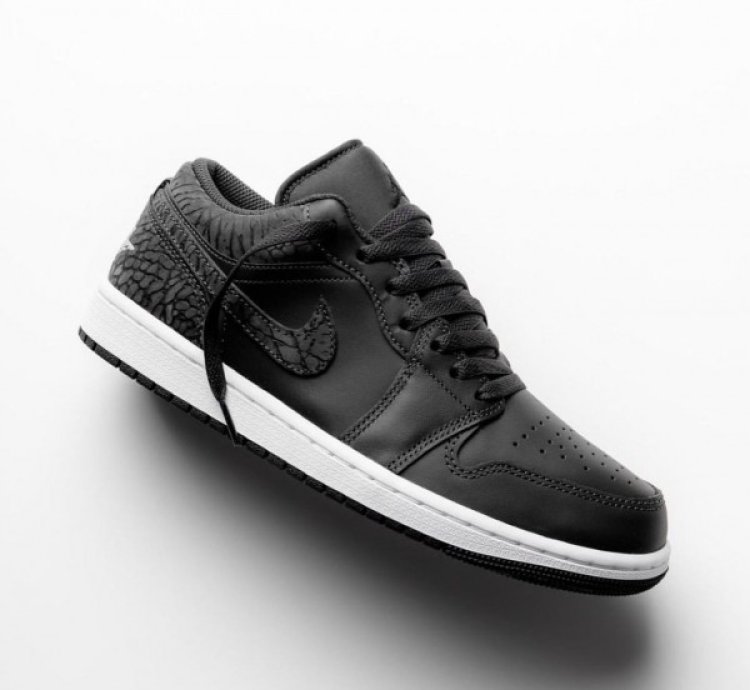 Nik E Air Jordan 1 Low Black Elephant Sneakers