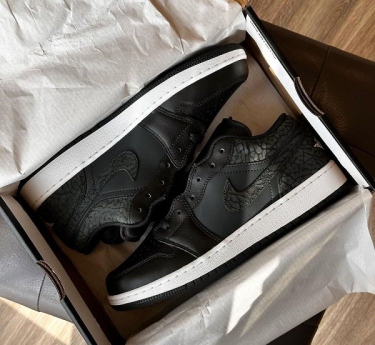Nik E Air Jordan 1 Low Black Elephant Sneakers