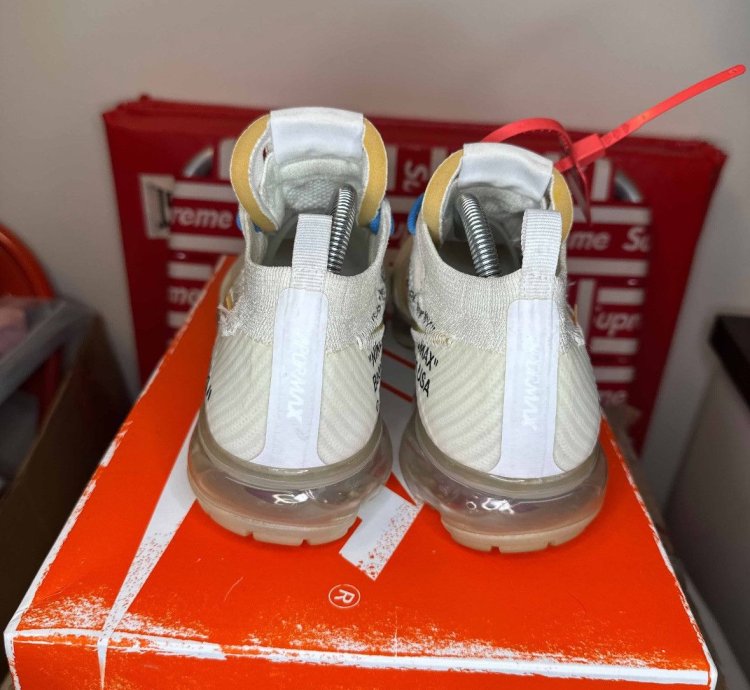 Nike Off-white Vapormax Part 2 - Sz 9 5