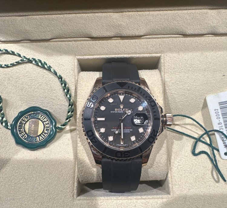 Rolex Yacht-master 40 Box Cert 10 10 Condition