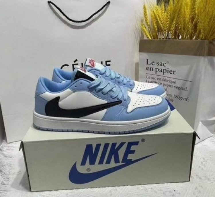 Nik E Air Jordan 1 Low X Og Sp Travis Scott University Sneakers
