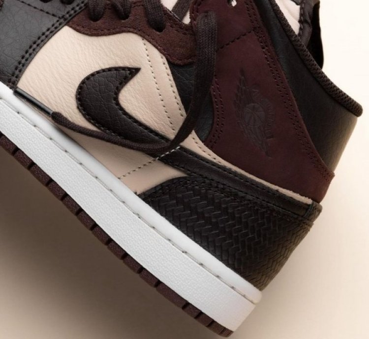 Nik E Air Jordan 1 Mid Se Paris Ymca Basketball Sneakers