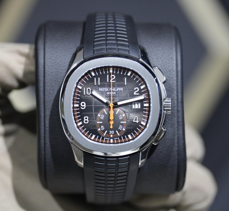 Patek Philippe Aquanaut Chronograph 5968a - September 2018