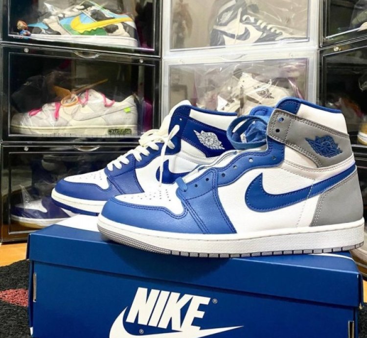 Nik E Air Jordan 1 True Blue Basketball Sneakers Semi Ua