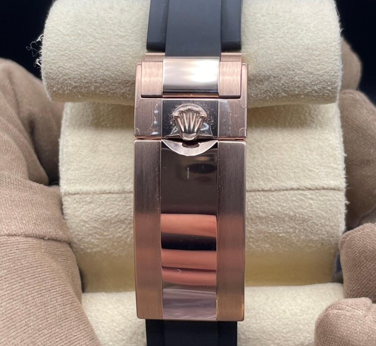 Rolex Yacht-master 40 Factory Paved Dial Unworn