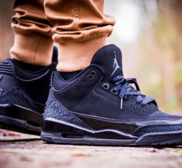 Nik E Air Jordan 3 Black Cat Basketball Sneakers