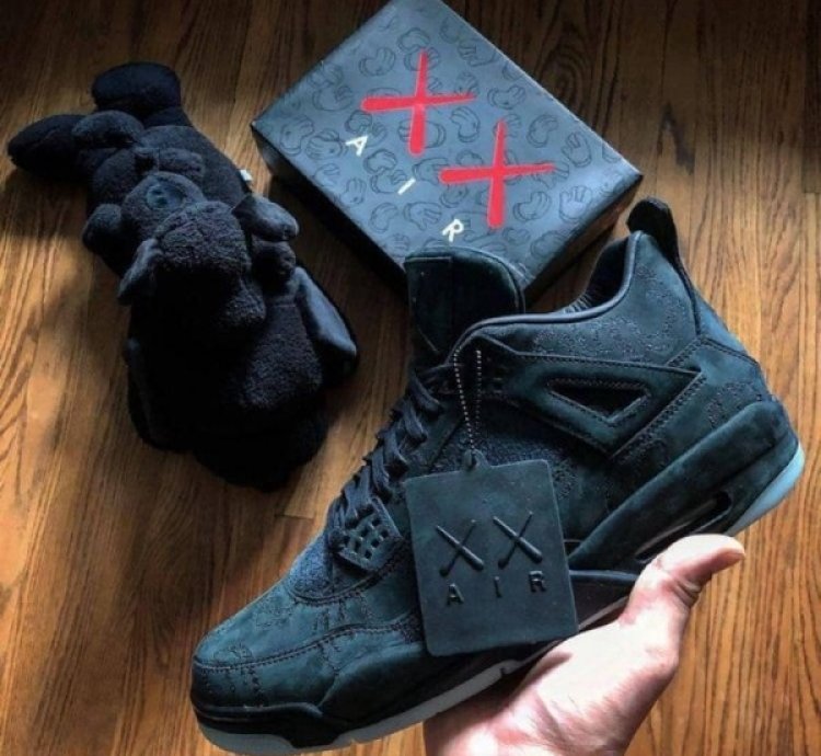 Nik E Air Jordan 4 Black Kaws Basktetball Sneakers Semi Ua