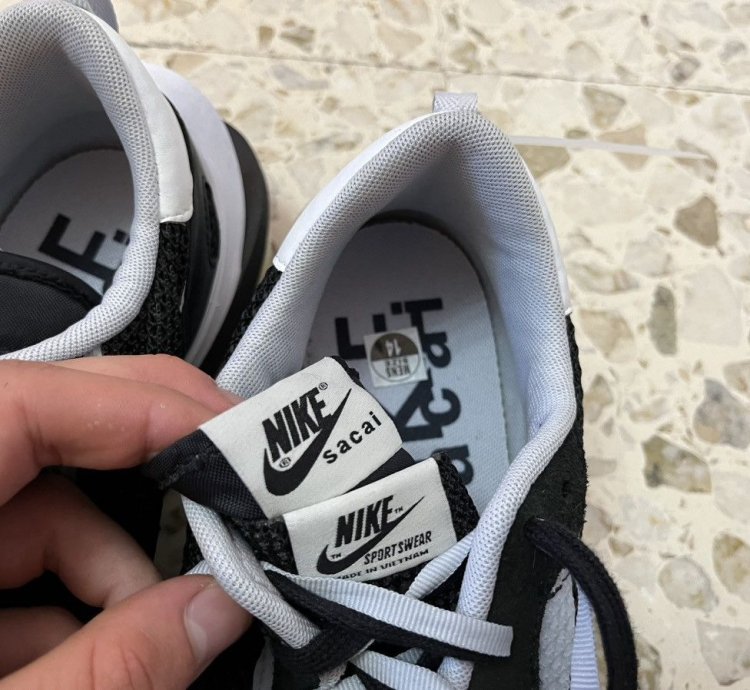 Nike Sacai Vaporwaffle