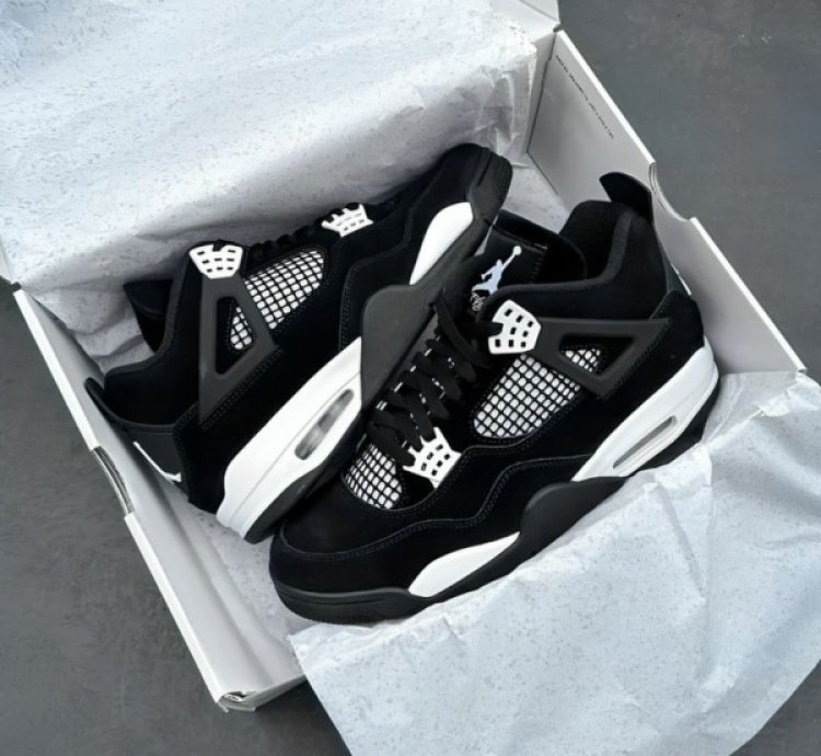 Nik E Air Jordan 4 White Thunder Basketball Sneakers