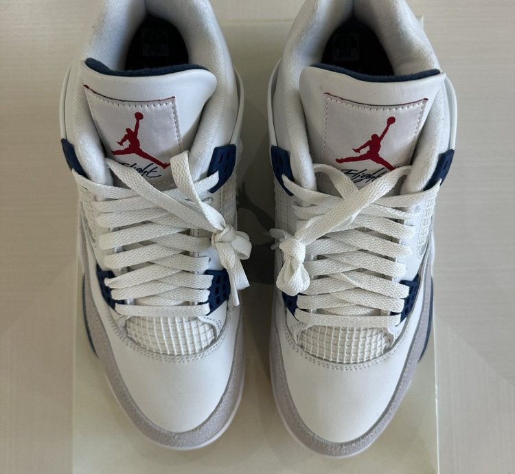 Nike Sb Air Jordan 4 Order Size 9 5 New Dr5415-100 In Hand